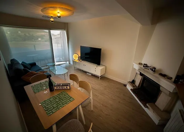 Apartmán Precioso Atico Con Vistas Al Mar 20 Metros De Playa De Usil