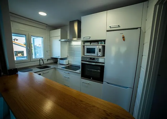 Apartmán Precioso Atico Con Vistas Al Mar 20 Metros De Playa De Usil Miengo