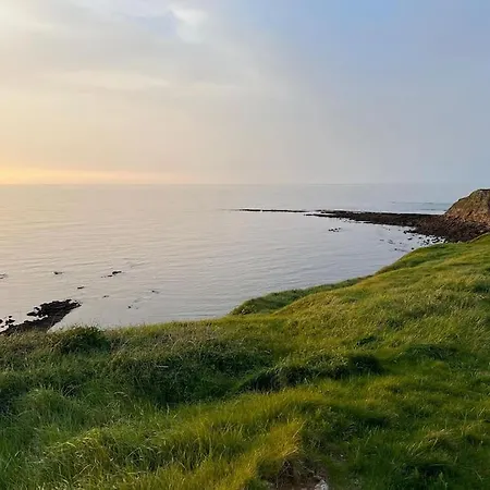 Precioso Atico Con Vistas Al Mar 20 Metros De Playa De Usil Appartement